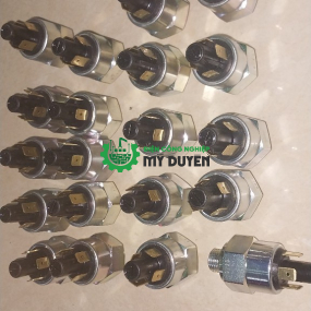 PRESSURE SWITCH KANT 602-10-2115 ( Công Tắc ÁP Suất Máy G32 RIETER )